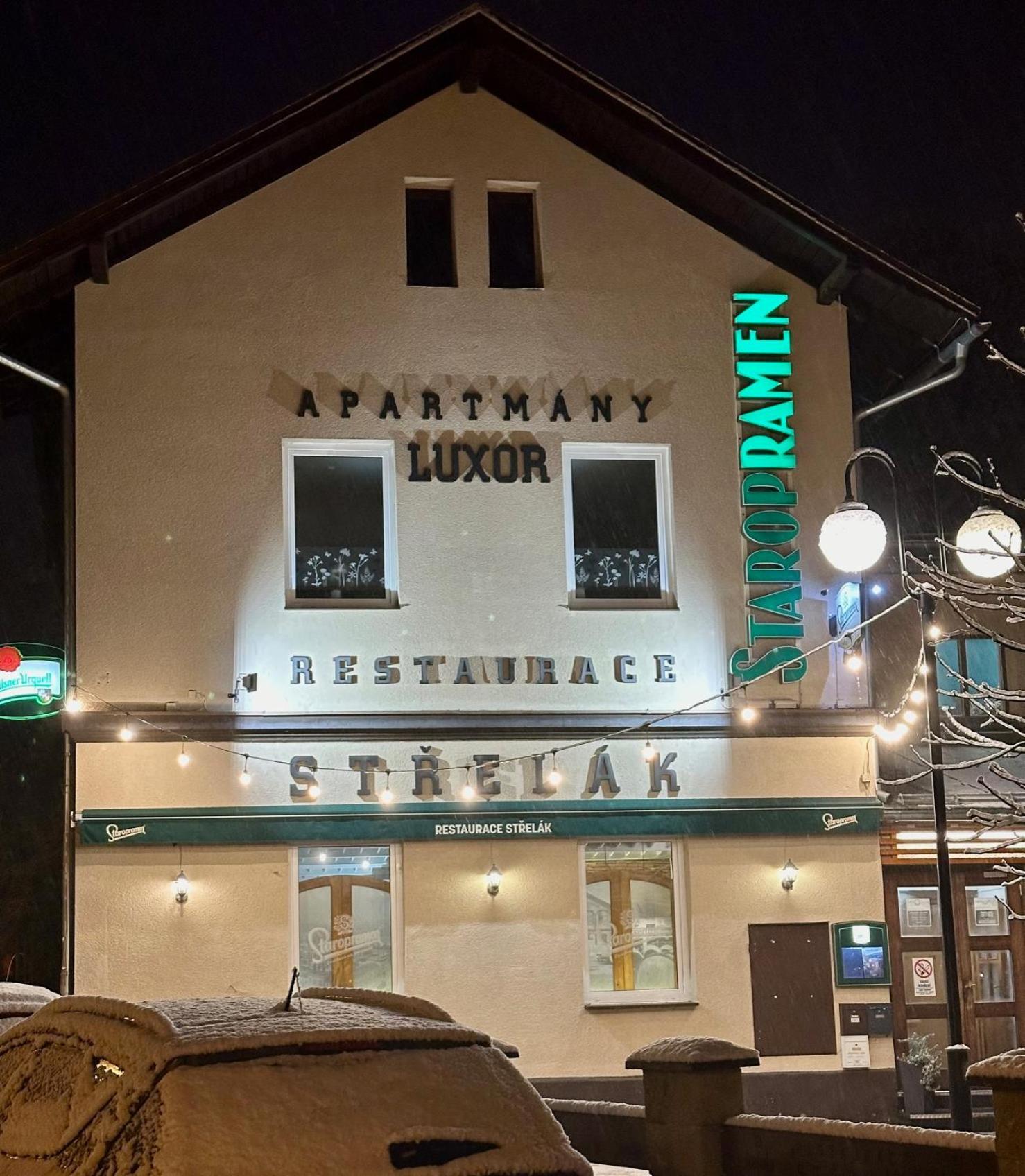 Apartmany Luxor Česká Lípa エクステリア 写真